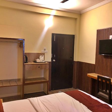 Hotel Peaceland Lumbini Екстер'єр фото