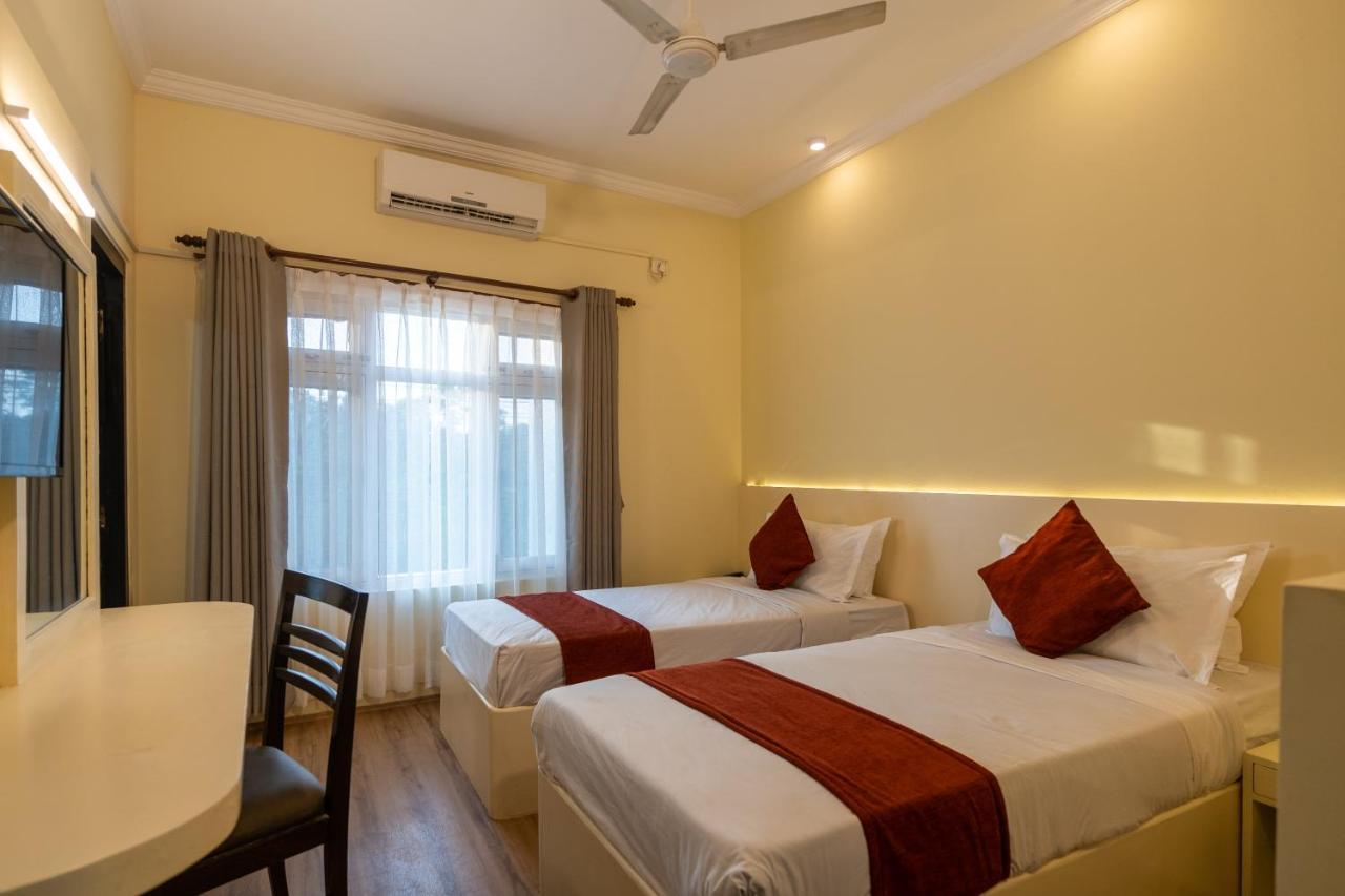 Hotel Peaceland Lumbini Екстер'єр фото