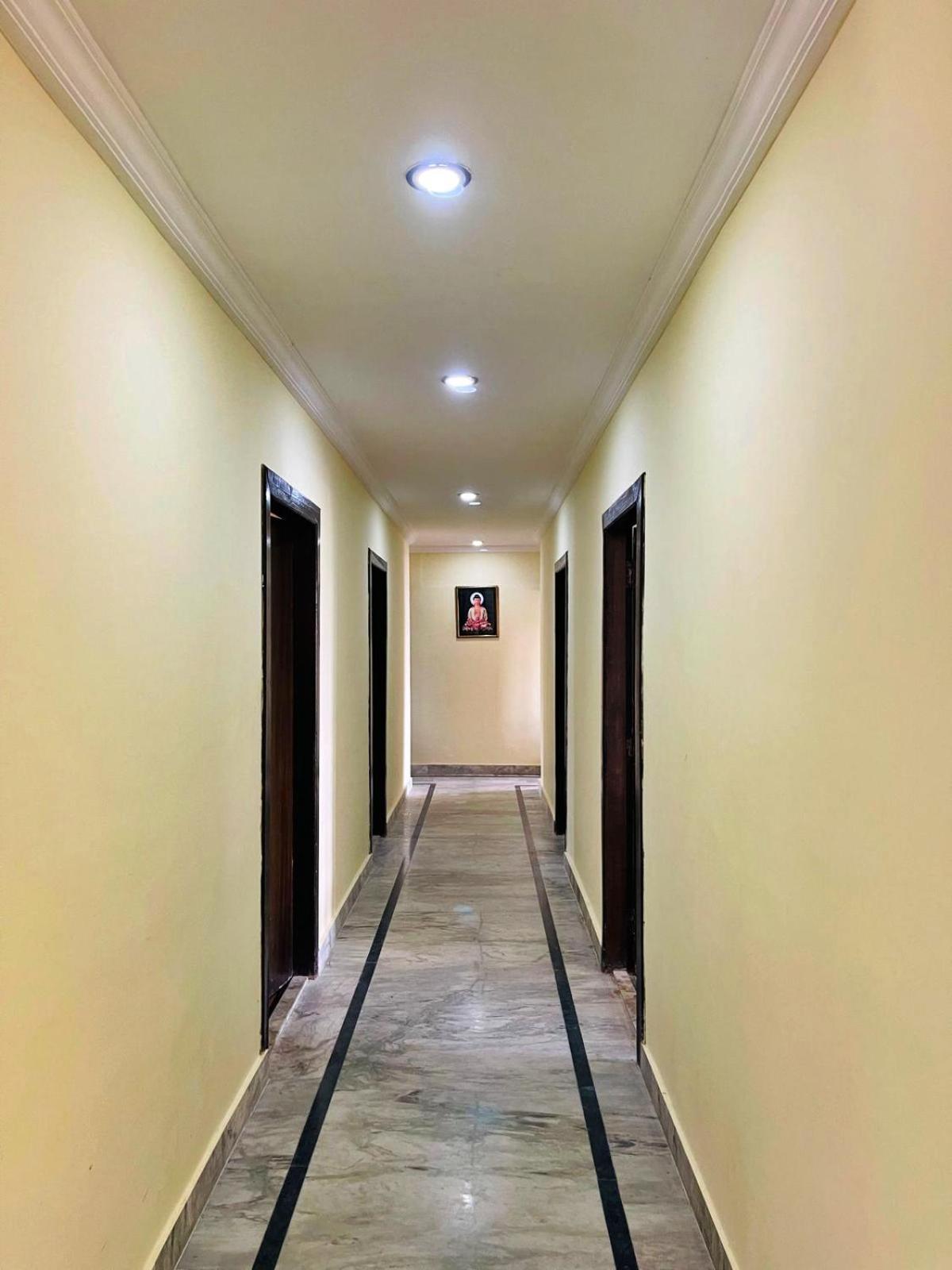 Hotel Peaceland Lumbini Екстер'єр фото
