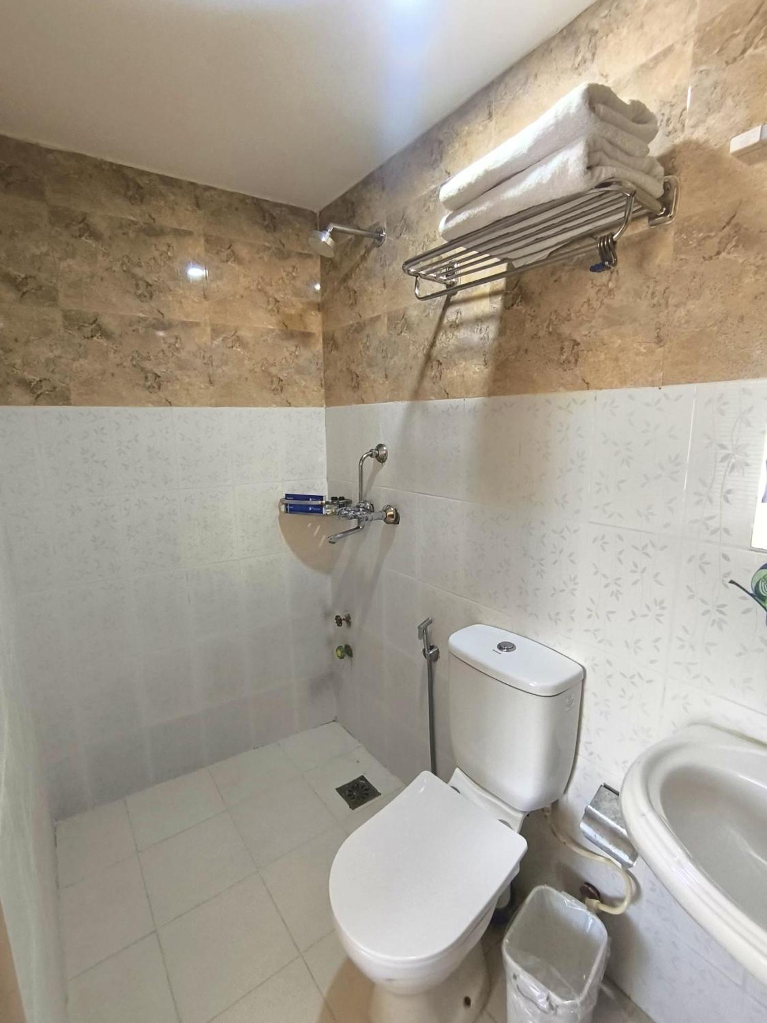 Hotel Peaceland Lumbini Екстер'єр фото