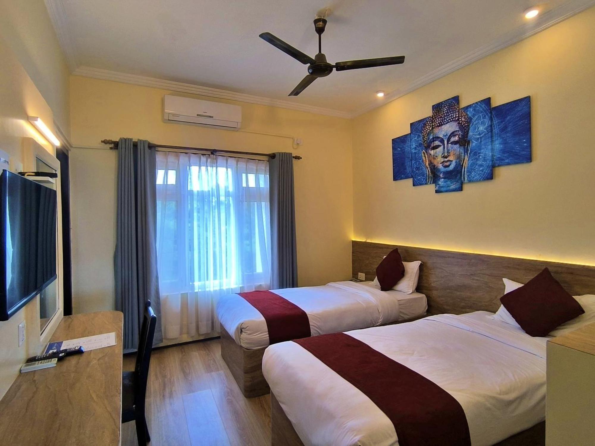 Hotel Peaceland Lumbini Екстер'єр фото